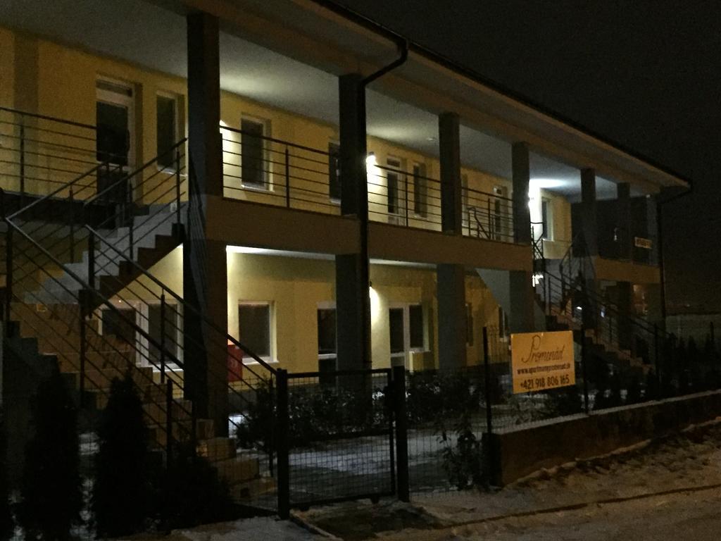 Promenad Apartmany Velky Meder Exterior photo